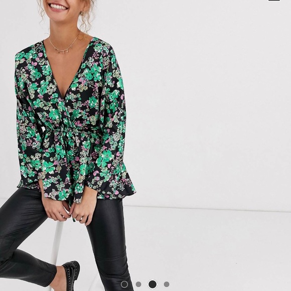 ASOS Design Batwing Sleeve Top with Tie Waist - Picture 3 of 11